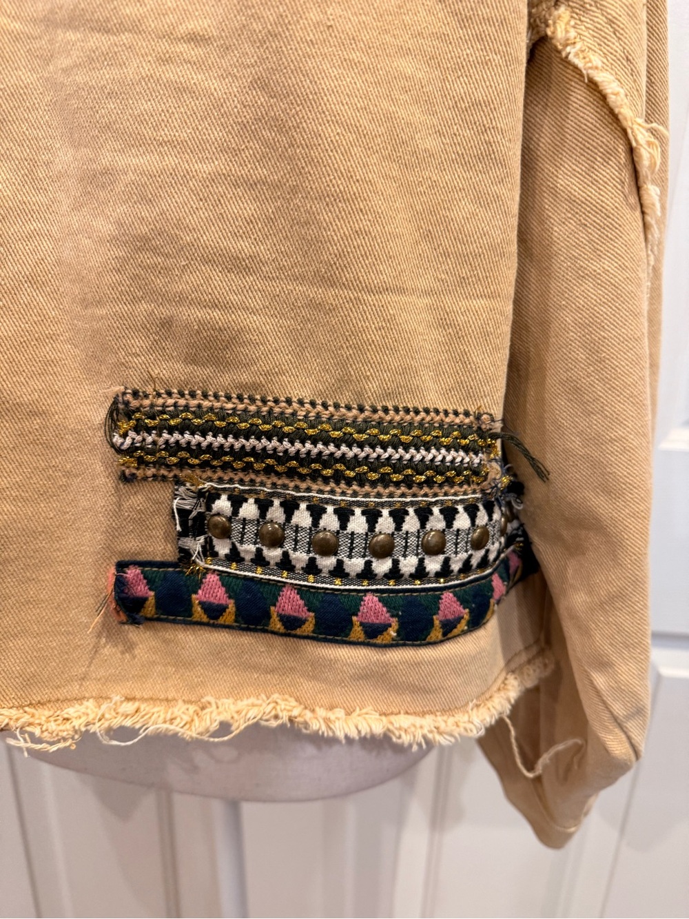 POL Small Tan Boho Embroidered Raw Edge Utility Moto Jacket - Picture 9 of 10